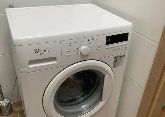 Dom Pri X Bionic Sphere S Bazenom A Zahradou بيت للعطل